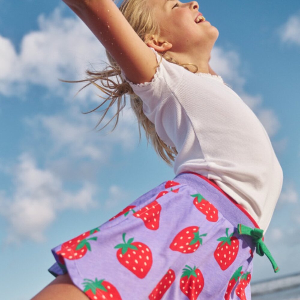 NWT Mini Boden HTF Lilac Strawberries Skort 6/7Y